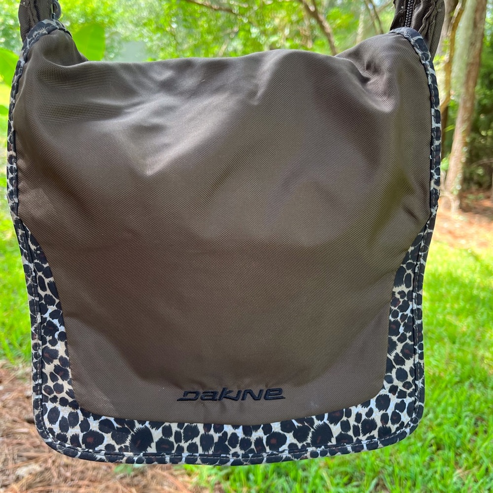 Dakine Messenger Bag